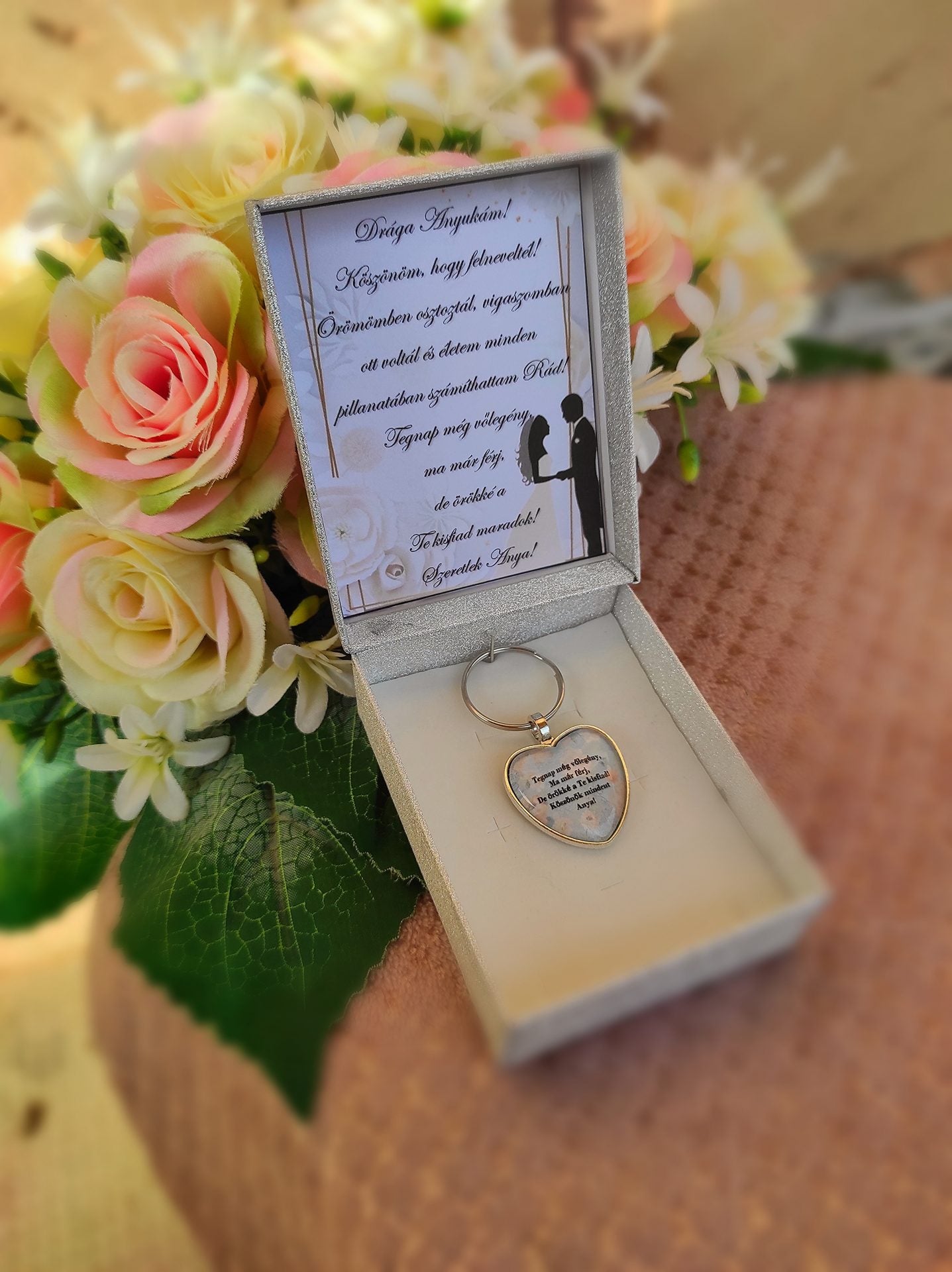 Örömanya ajándék kulcstartó